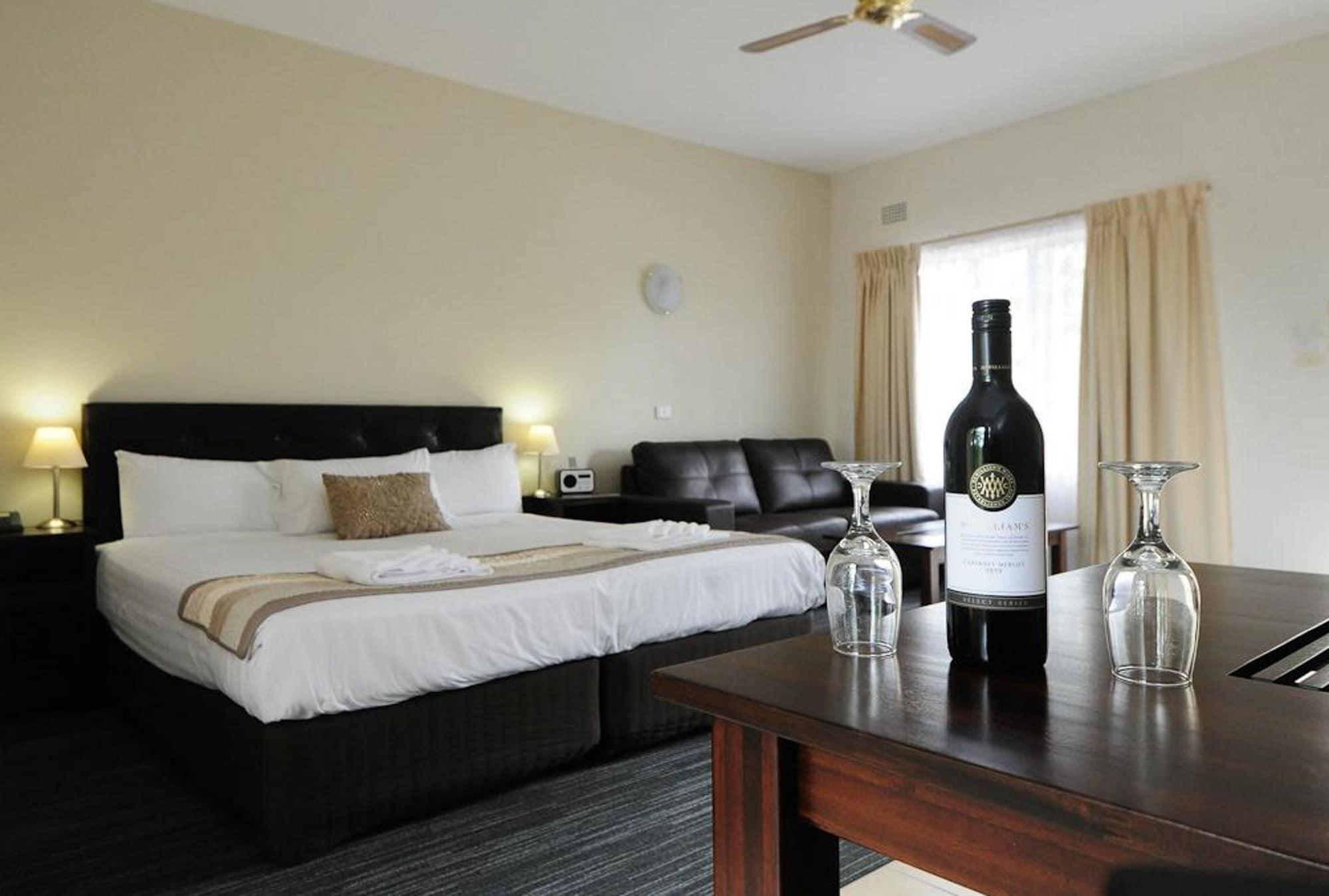 Sanctuary Resort Motor Inn Κοφς Χάρμπουρ Εξωτερικό φωτογραφία