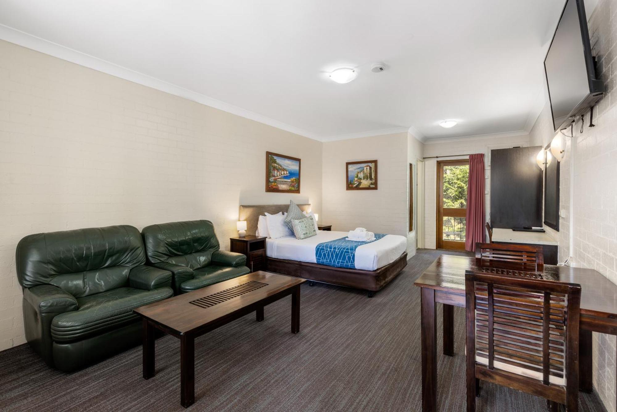 Sanctuary Resort Motor Inn Κοφς Χάρμπουρ Εξωτερικό φωτογραφία