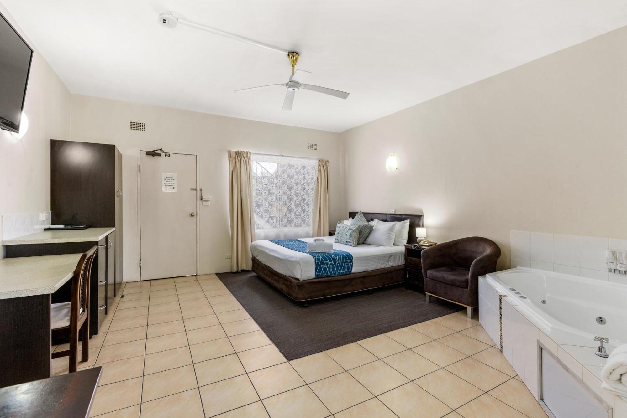 Sanctuary Resort Motor Inn Κοφς Χάρμπουρ Εξωτερικό φωτογραφία