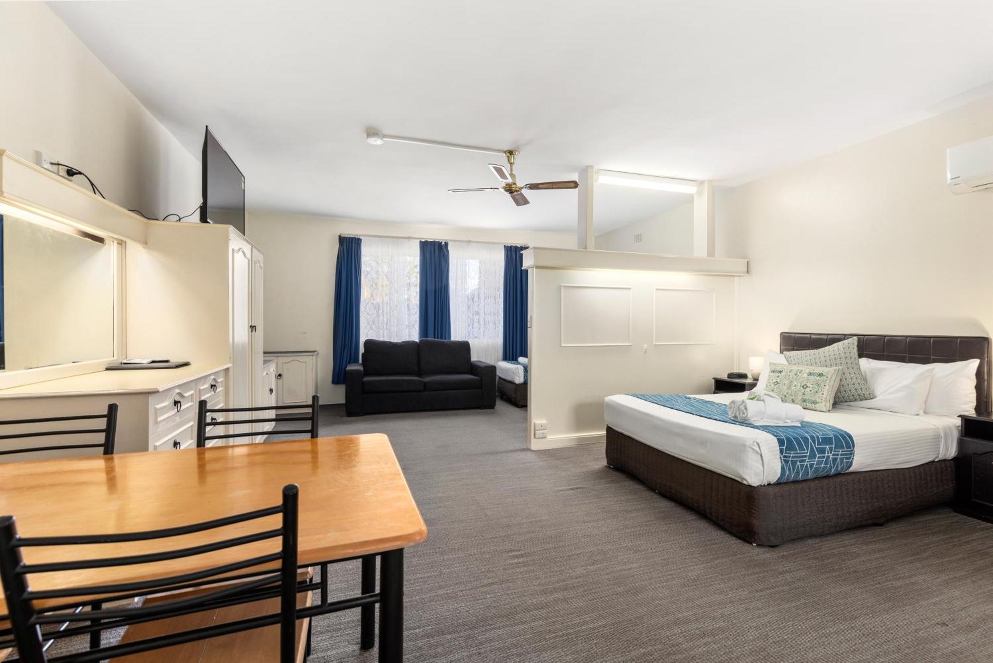Sanctuary Resort Motor Inn Κοφς Χάρμπουρ Εξωτερικό φωτογραφία